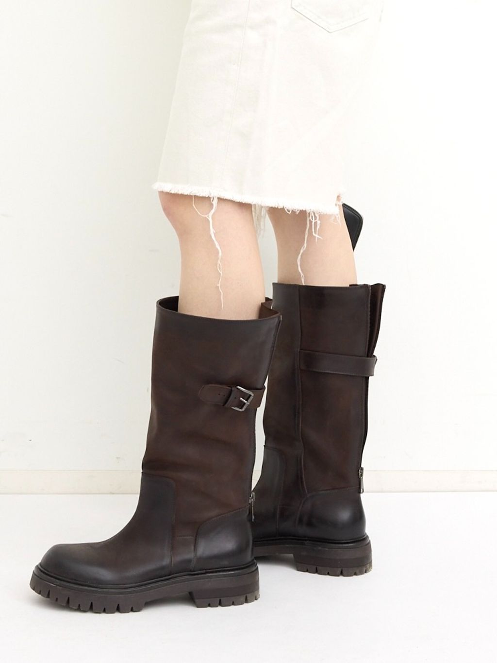 BRUSHED KNIT TEEのコーディネートスナップ（BUYER.N）｜L'Appartement