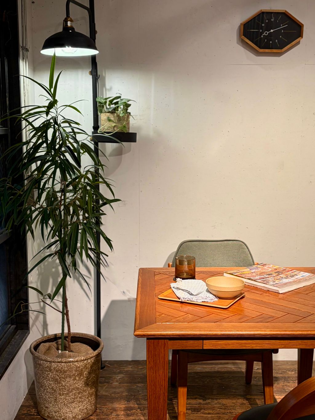 大型商品》WARNER DINING TABLE-S herringbone ワーナーダイニング