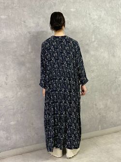 フラワー ampleプルワンピースのコーディネートスナップ（A.S