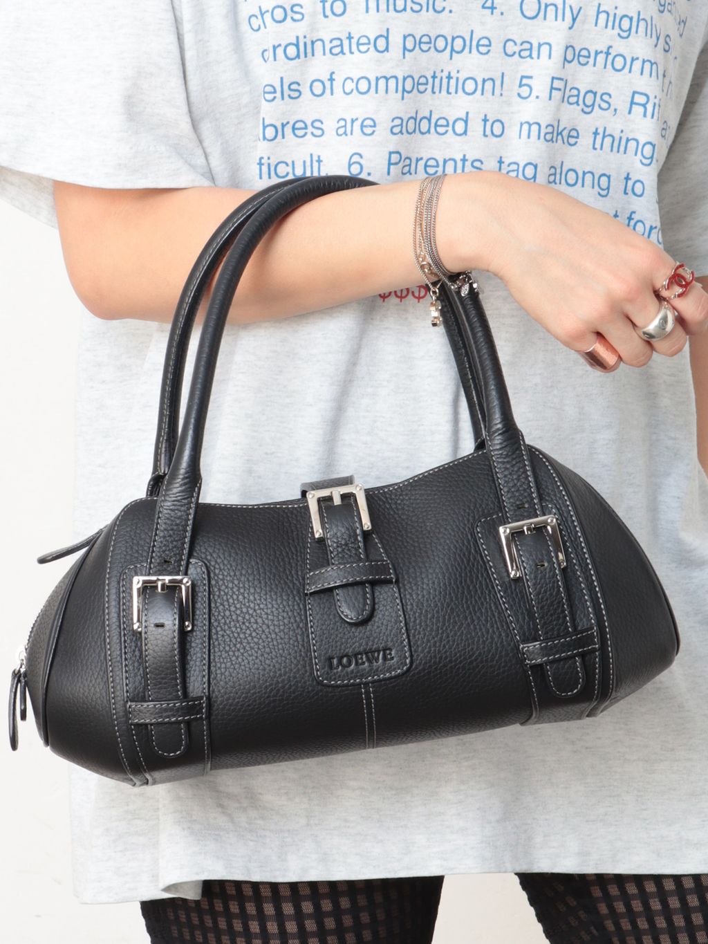 LOEWE Senda ハンドバッグ トーストカラー VINTAGE LOEWE/ロエベ】Senda handbagのコーディネートスナップ