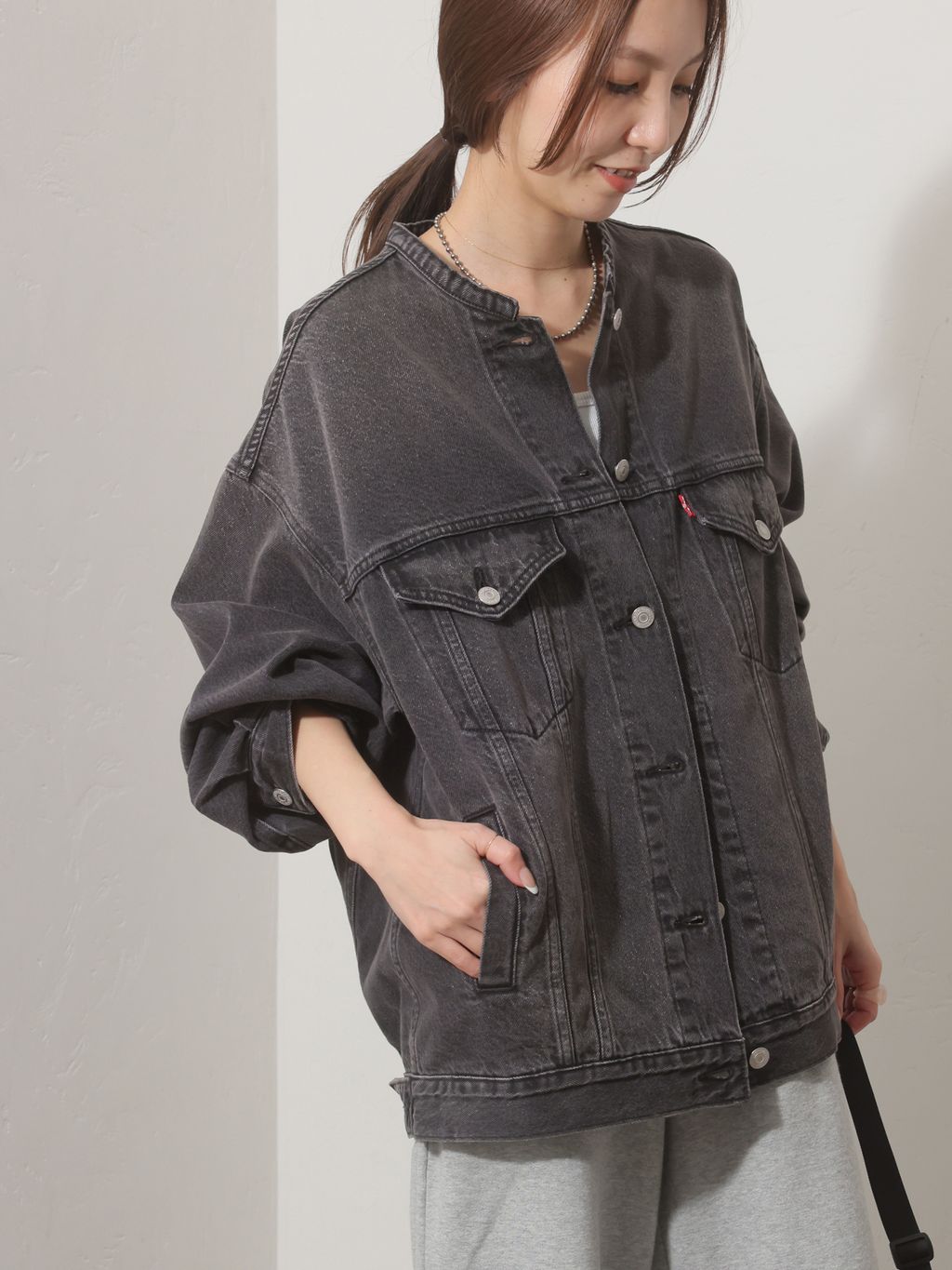 別注【LEVI'S】COLLARLESS XL TRUCKER BK：デニムジャケットの