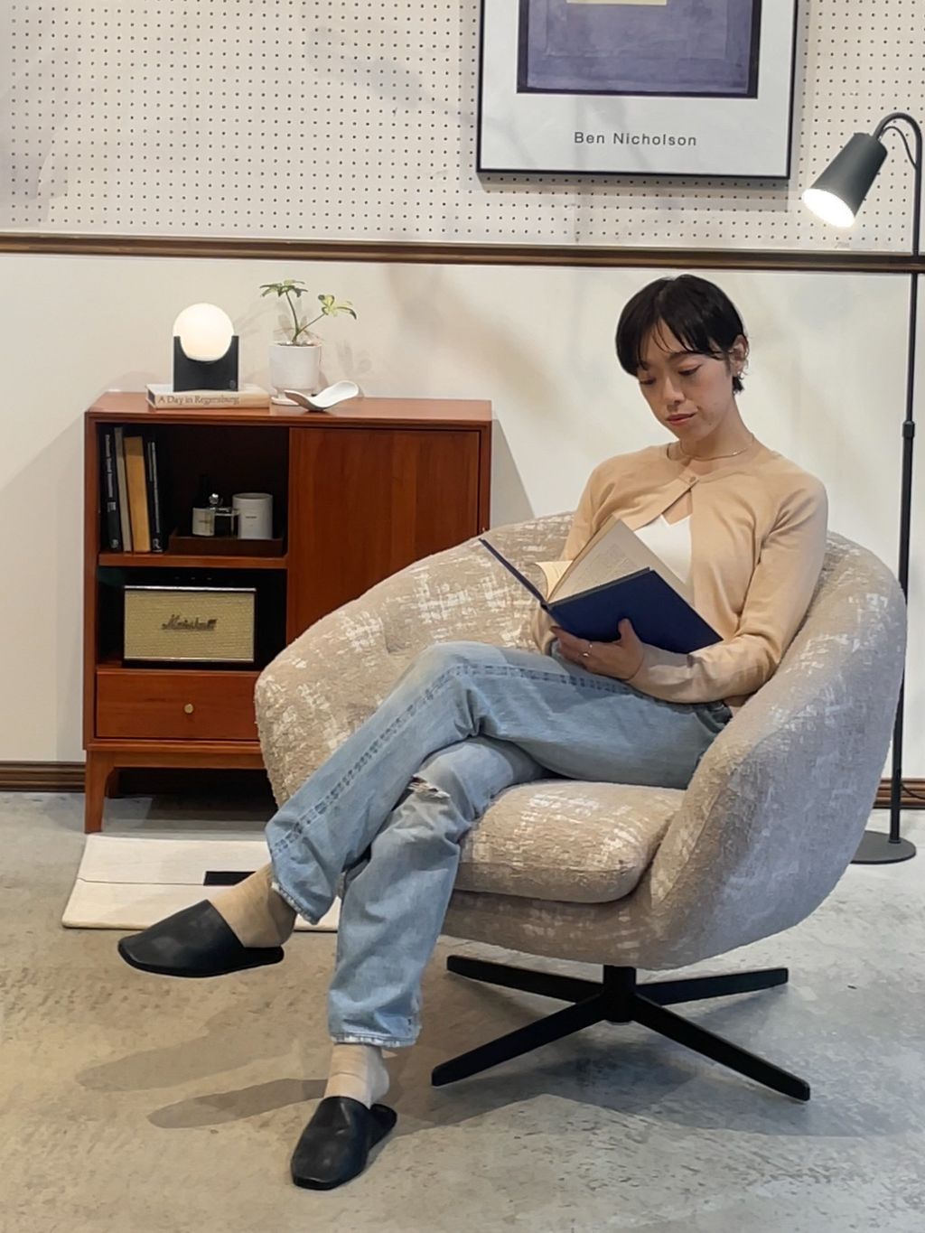 JOURNAL STANDARD FURNITURE