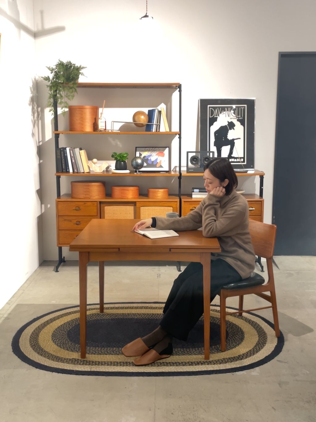 JOURNAL STANDARD FURNITURE