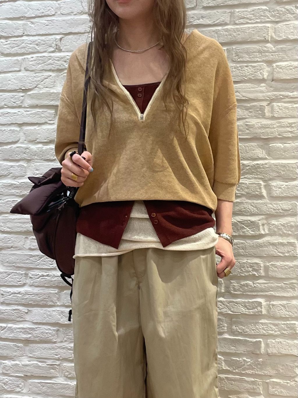 HOWIECLOTHING×FRAMeWORKハーフジップニットのコーディネートスナップ