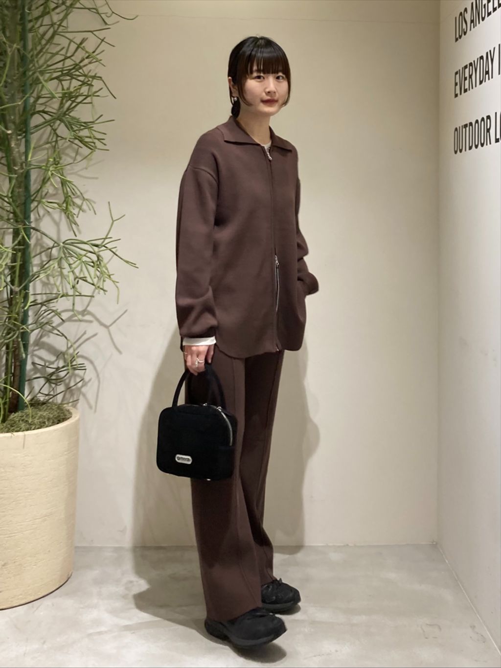 OUTDOOR PRODUCTS Usual Things