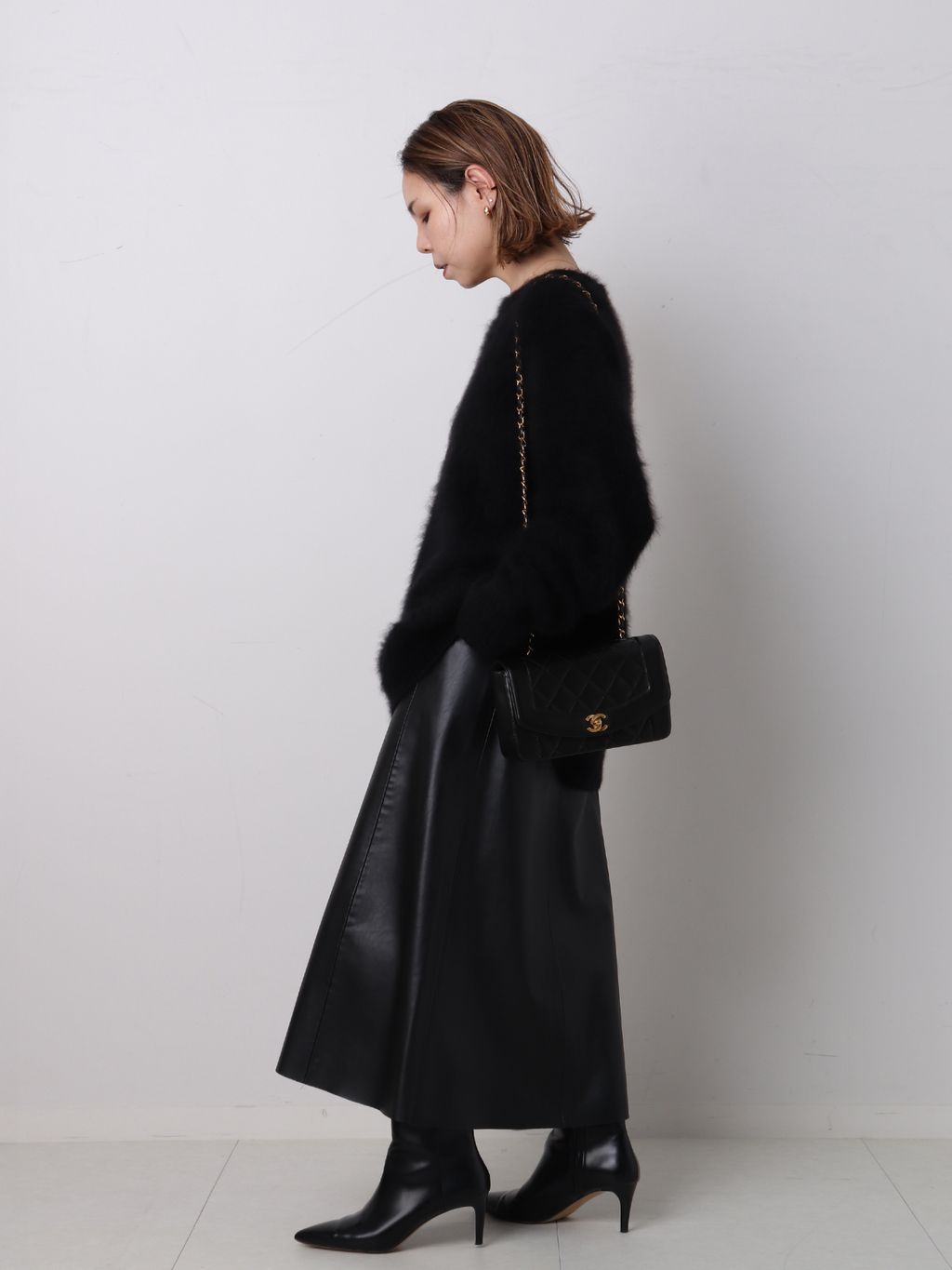 VINTAGE CHANEL/シャネル】 Matelasse チェーンショルダーバッグ 22di