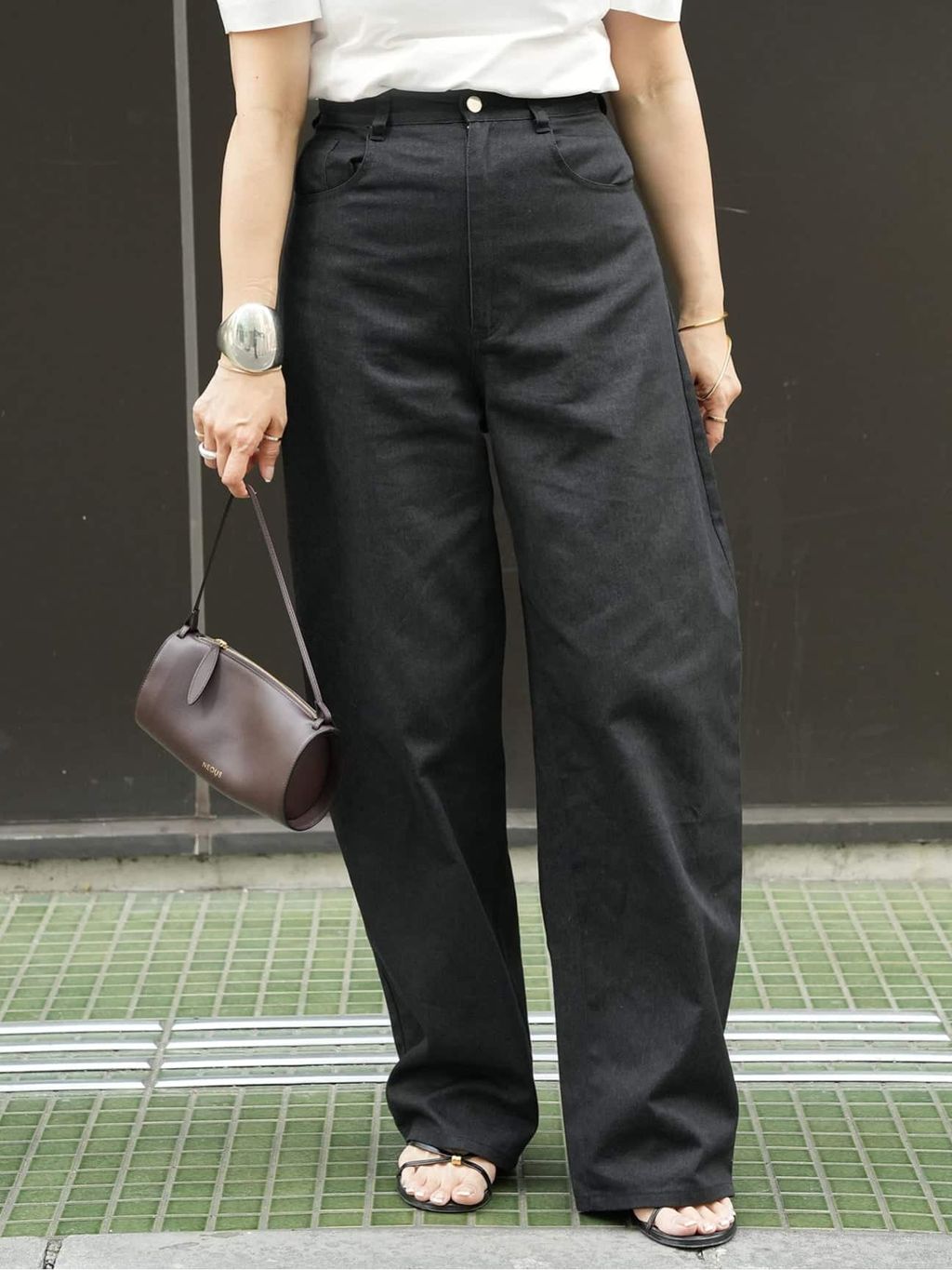 CELERI Balloon Shoulder ブラウスのコーディネートスナップ（HIRO 
