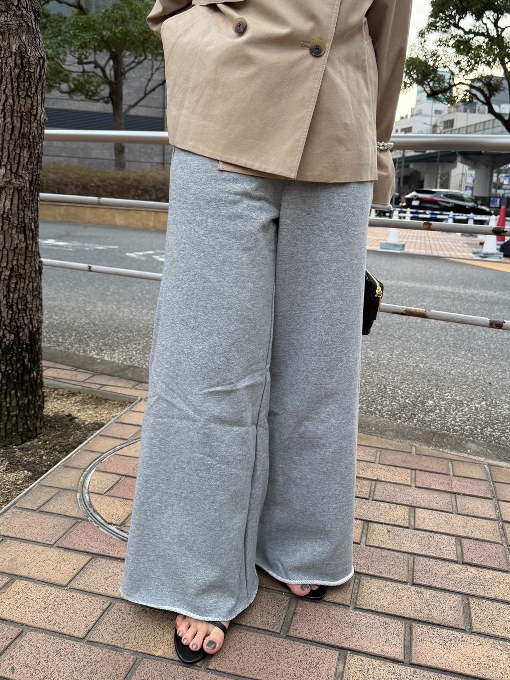 ソフトツイルショートトレンチコートのコーディネートスナップ（Rie