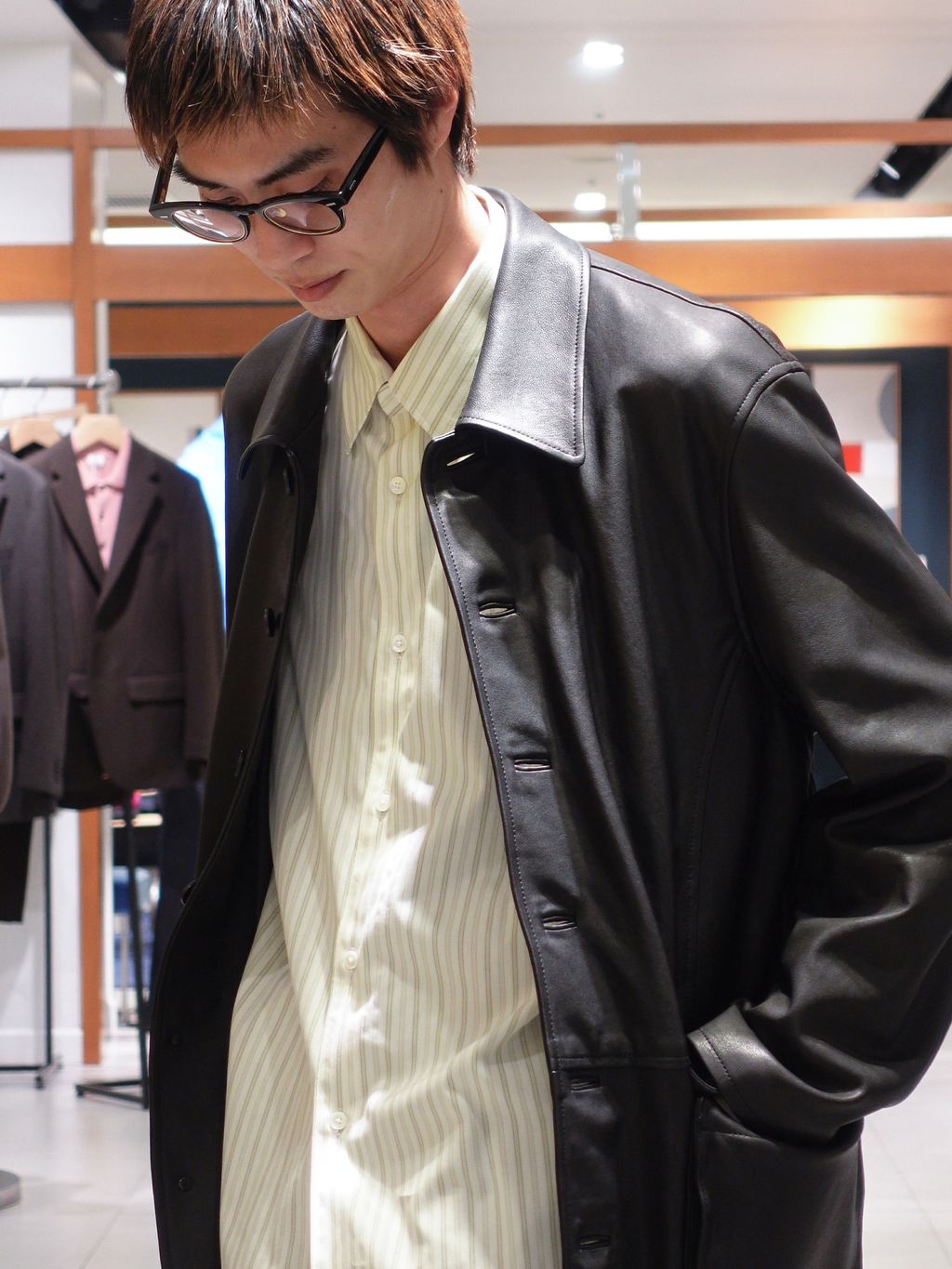 AURALEE (オーラリー)TEXTURED LAMB LEATHER BLOUSONのコーディネート