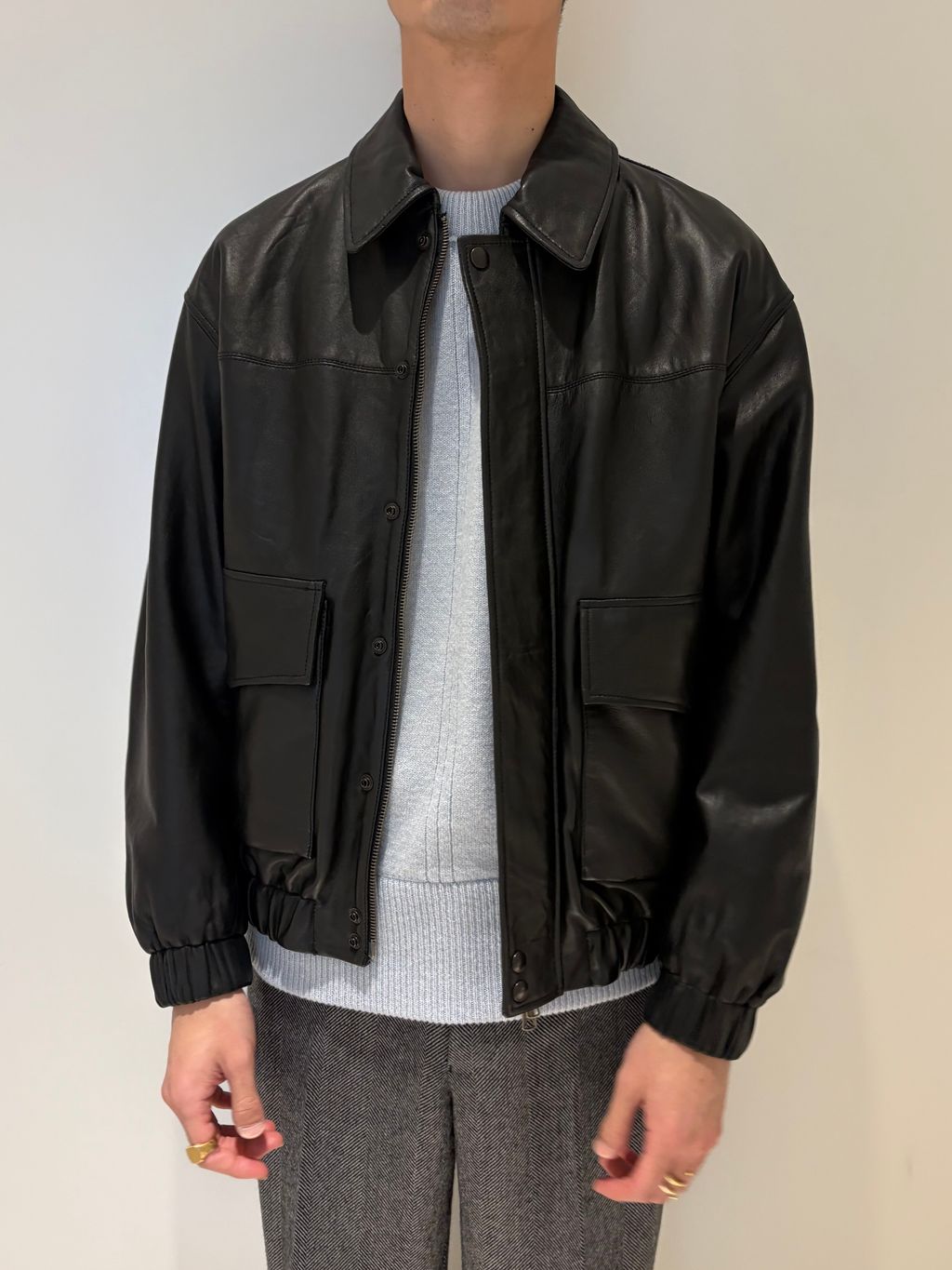 A2 レザーショートブルゾンのコーディネートスナップ（JUN）｜EDIFICE