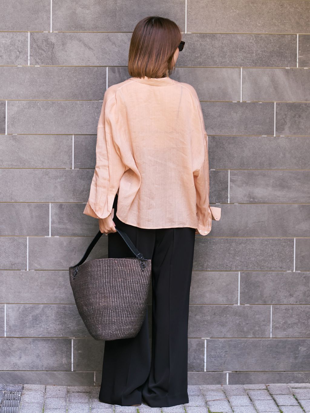 追加予約》RAMIE LYOCELL CROPPED シャツ 3のコーディネートスナップ