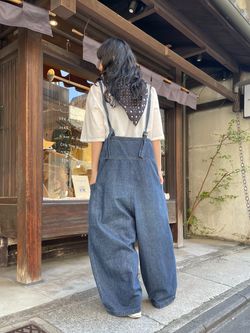 10OZデニムタックサロペットのコーディネートスナップ（A.Y）｜journal