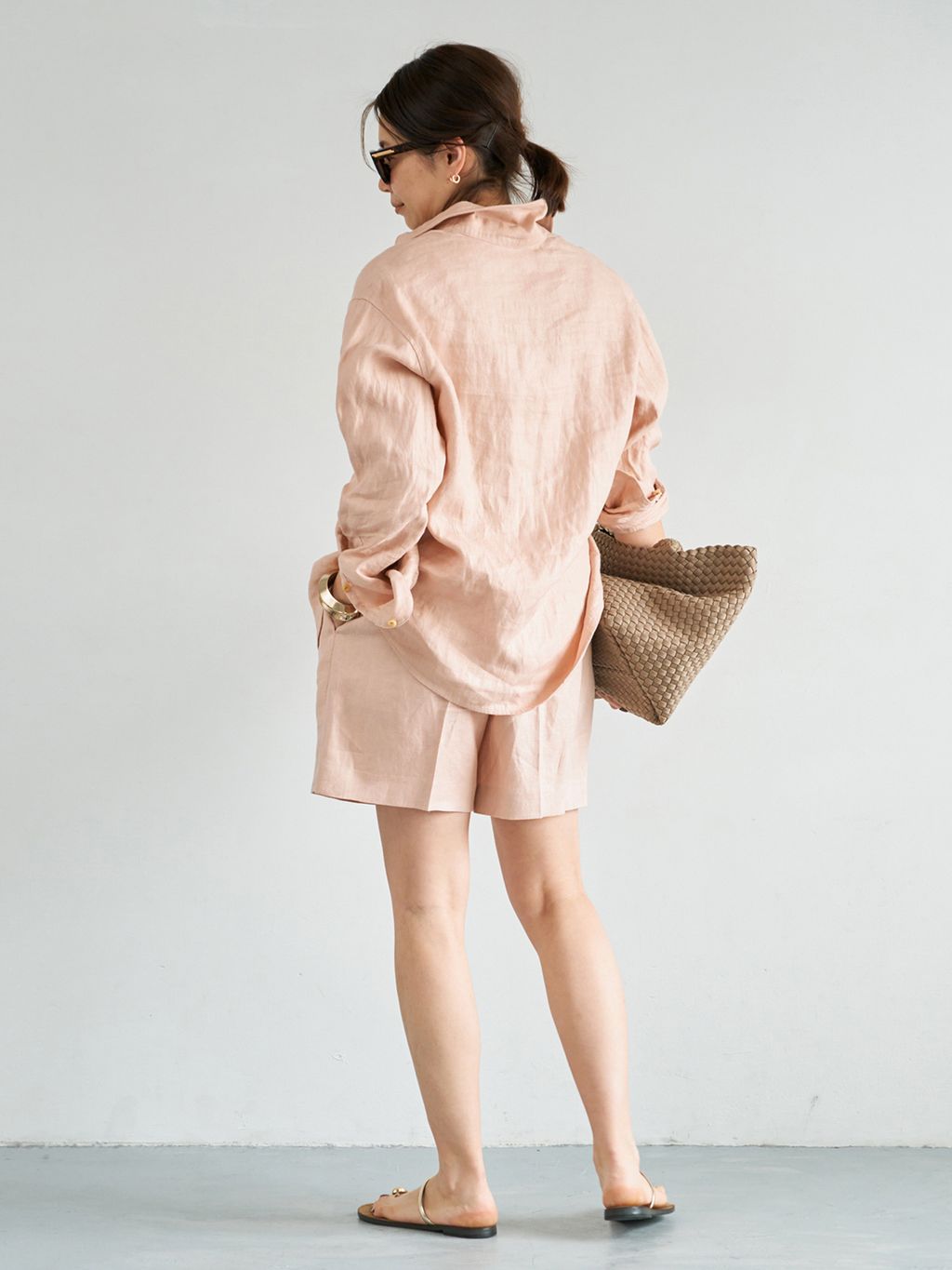 OGLINEN シャツのコーディネートスナップ（KANAGAWA）｜Deuxieme
