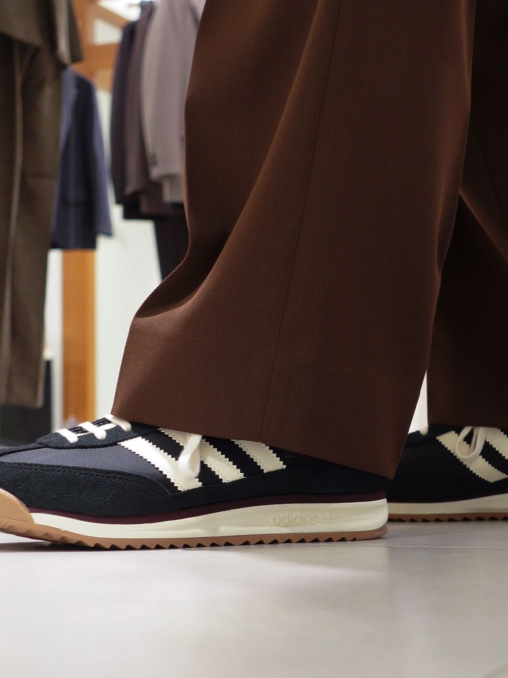 パイピング ファー ベストのコーディネートスナップ（藤田英嗣