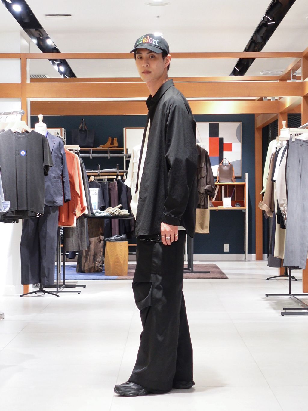 MARNI(マルニ) Mending Nylon Taffeta Cargo Patnsのコーディネート