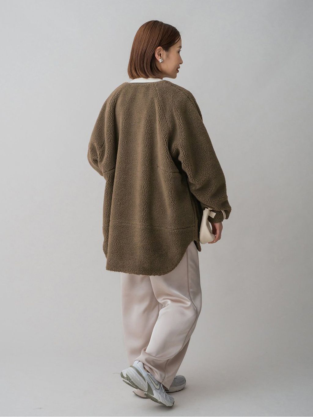 VACHEMENT/ヴァシュモン 別注 ボアミドルコートのコーディネート