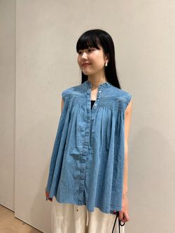 AAYUSHI/アユーシ デニムピンタックブラウス SGN070150の