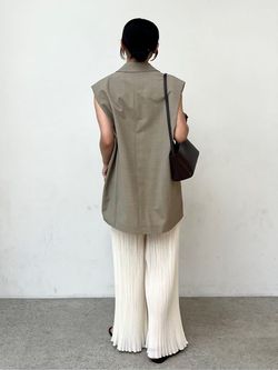 コクーンシルエットオーバージレのコーディネートスナップ（miyu