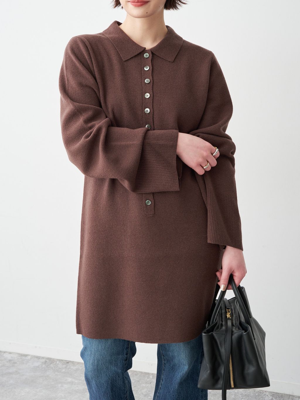 ポロシャツチュニックニットワンピのコーディネートスナップ（Sakuma