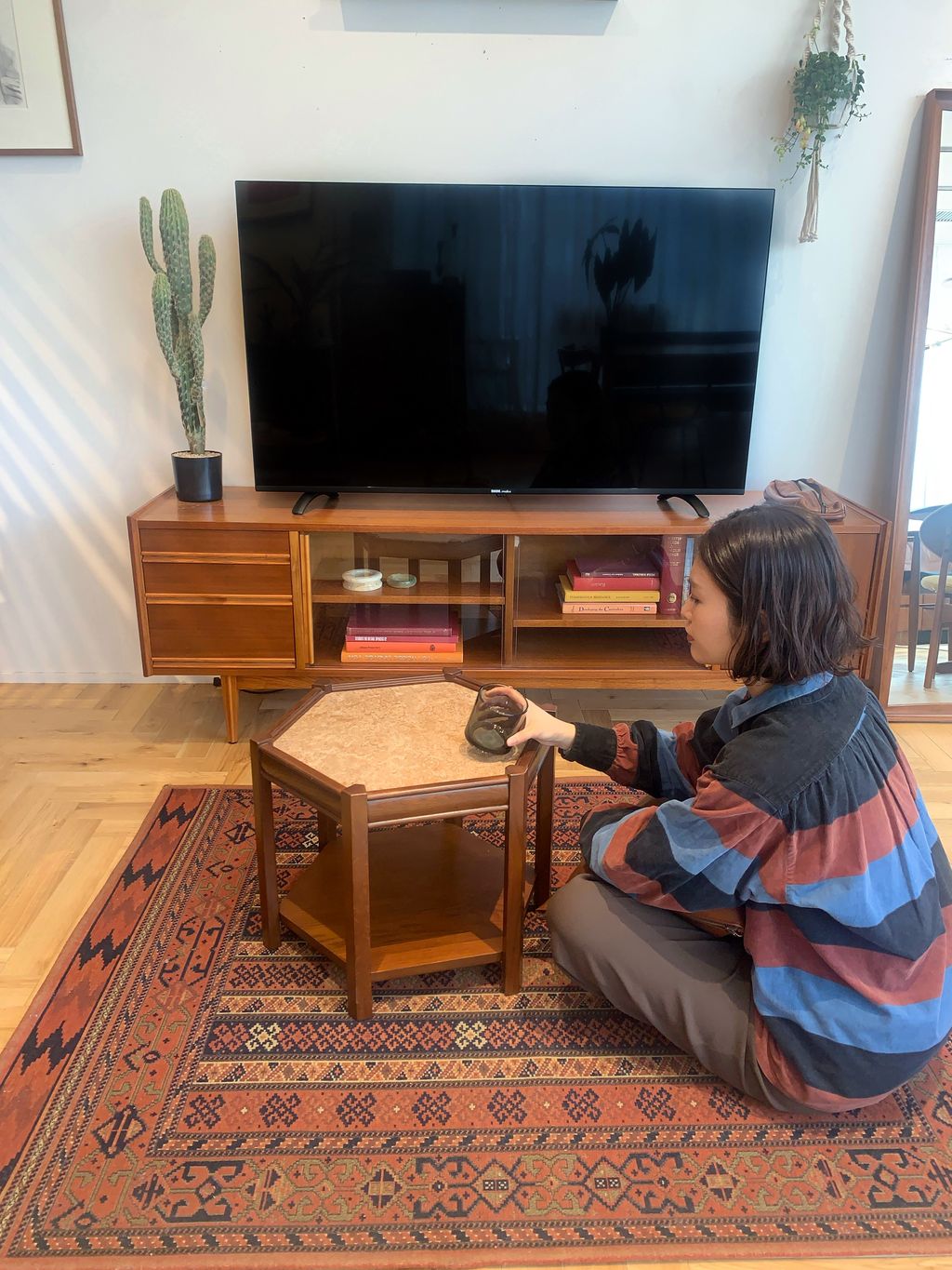 JOURNAL STANDARD FURNITURE