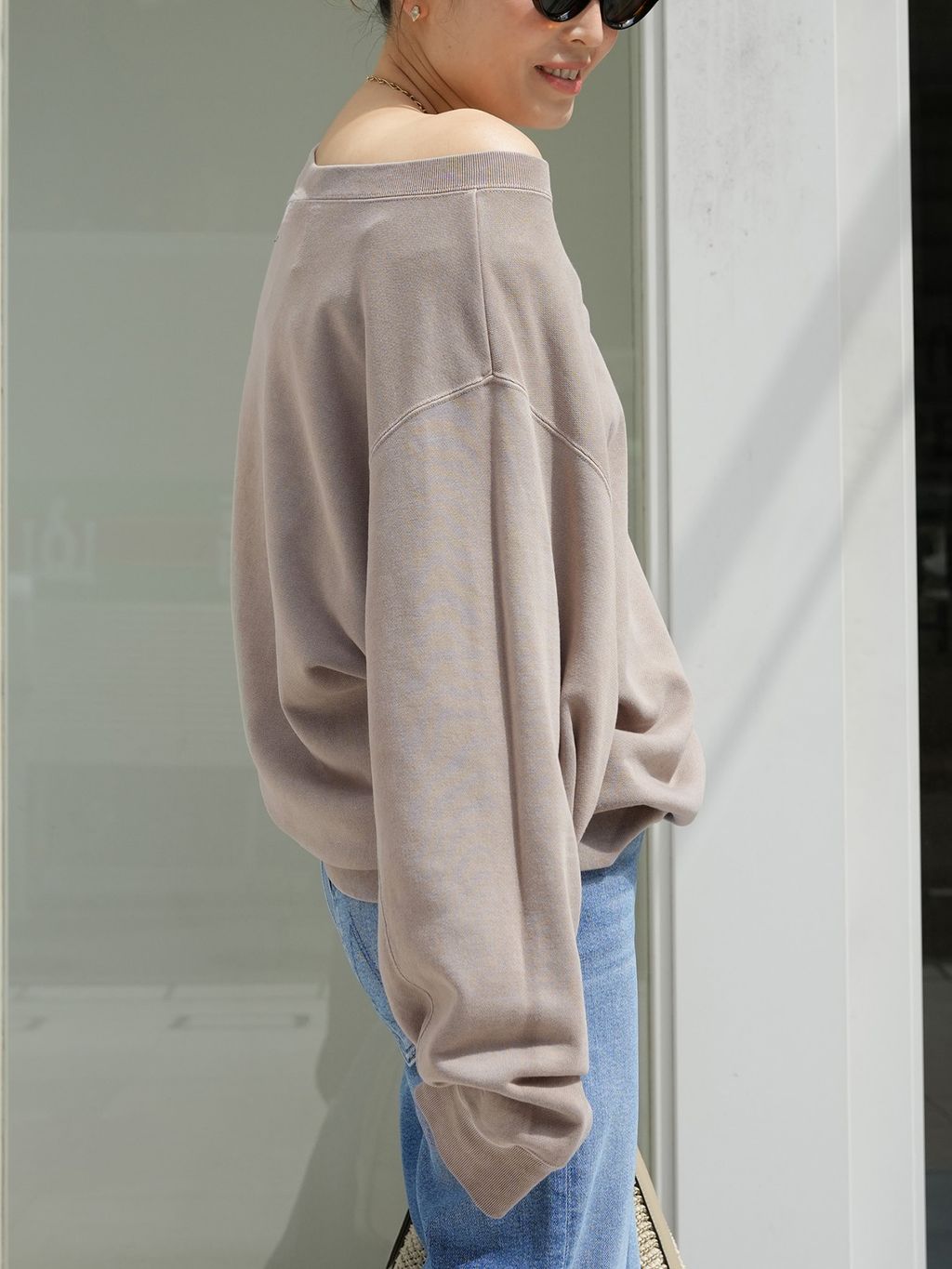 Vintage Off Shoulder プルオーバーのコーディネートスナップ（HIRO