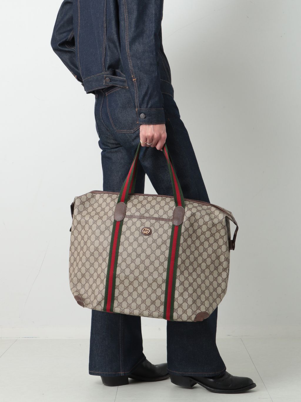 VINTAGE GUCCI/グッチ】ボストンバッグ large gg webのコーディネート