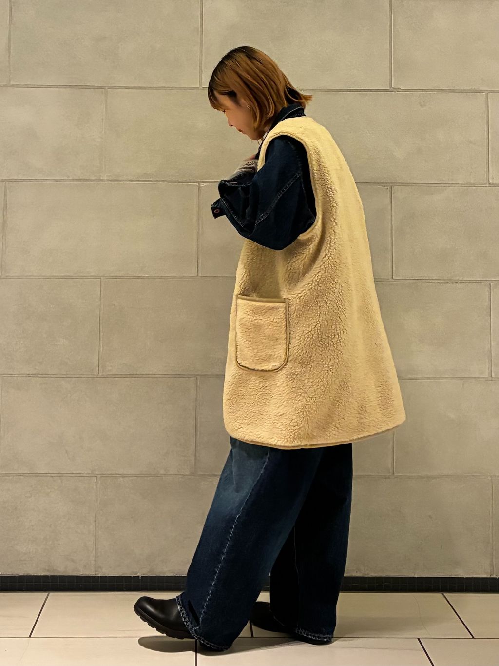 ARMEN】ZIP-UP FLEECE LONG VESTのコーディネートスナップ（K.M