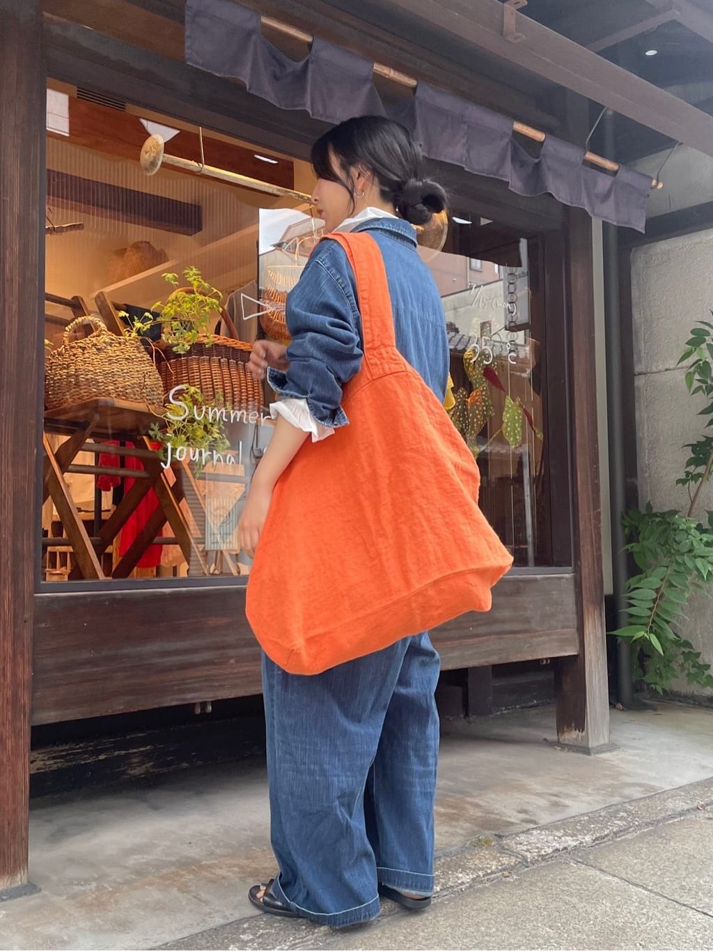 コットンローン フリルパフブラウスのコーディネートスナップ（R.T