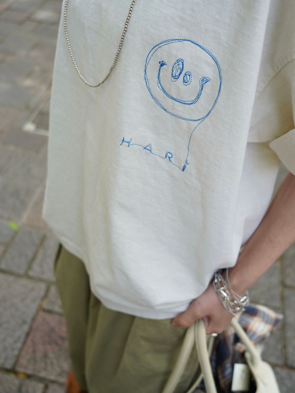 HARi】NATIVE SMILE T SHIRTのコーディネートスナップ（KS）｜journal