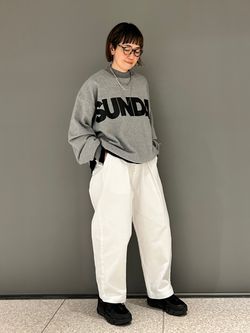 SUNDAY プリントスウェットのコーディネートスナップ（E.O）｜journal