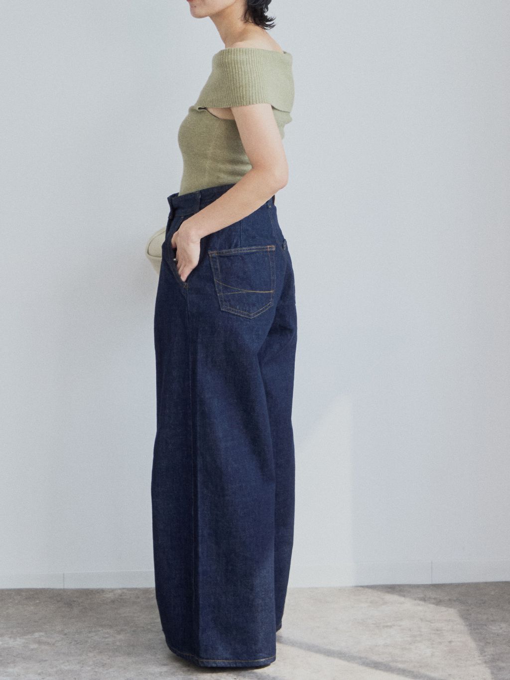 TODAYFUL Seamless Offshoulder Knitのコーディネートスナップ（mio