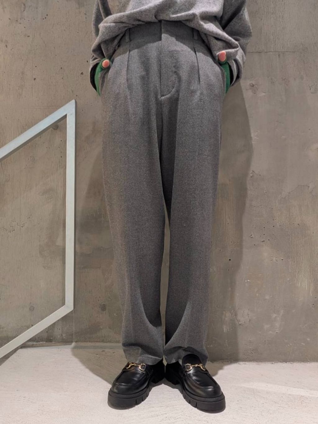 手洗い可》起毛タックテーパードパンツのコーディネートスナップ（YUMI