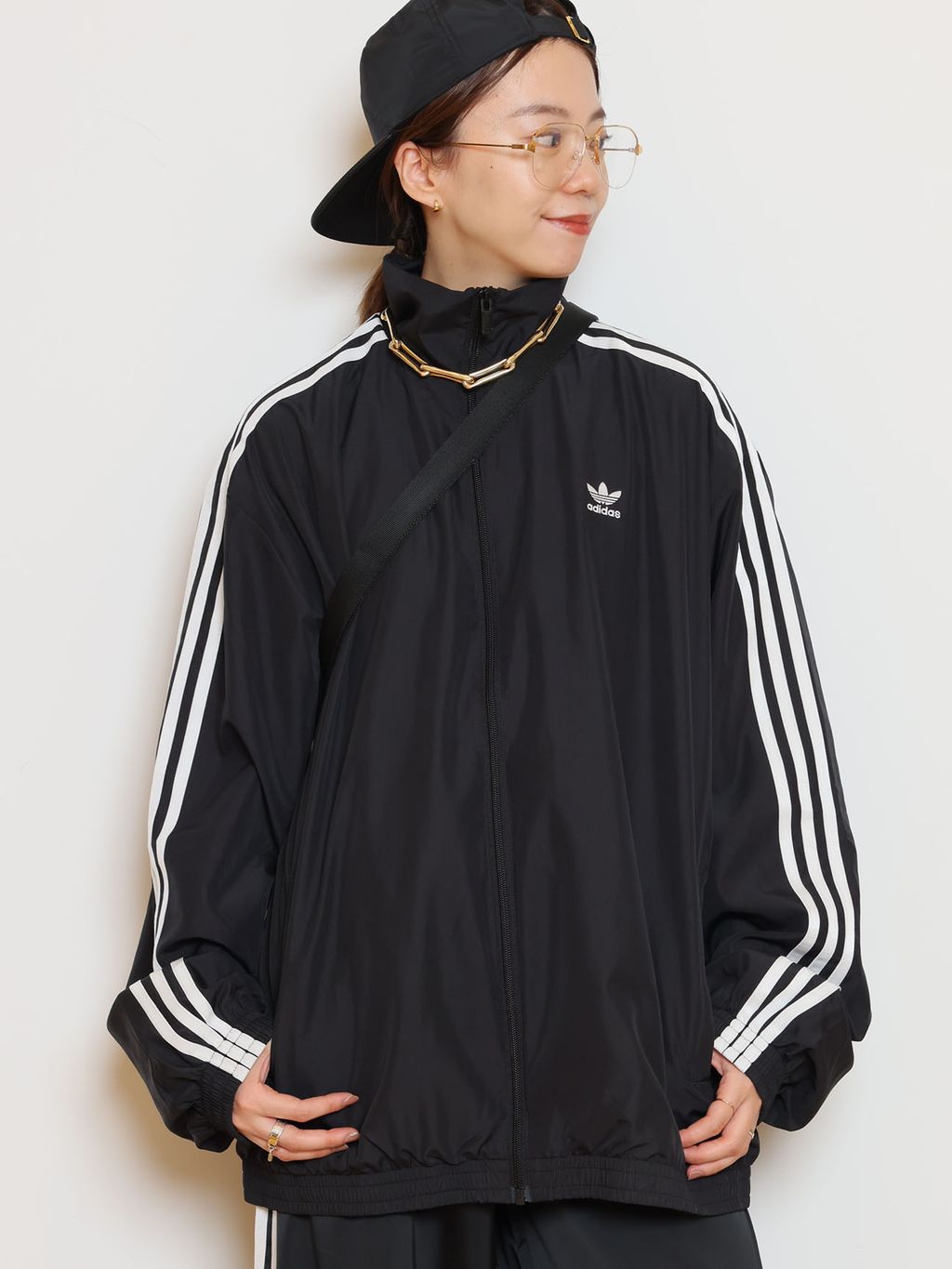 ADIDAS/アディダス】OVERSIZED TRACK TOP ジャケットのコーディネート
