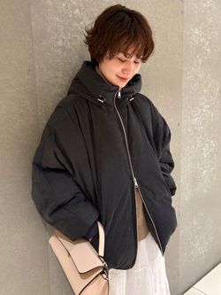 中綿ボリュームフードブルゾンのコーディネートスナップ（Yumika