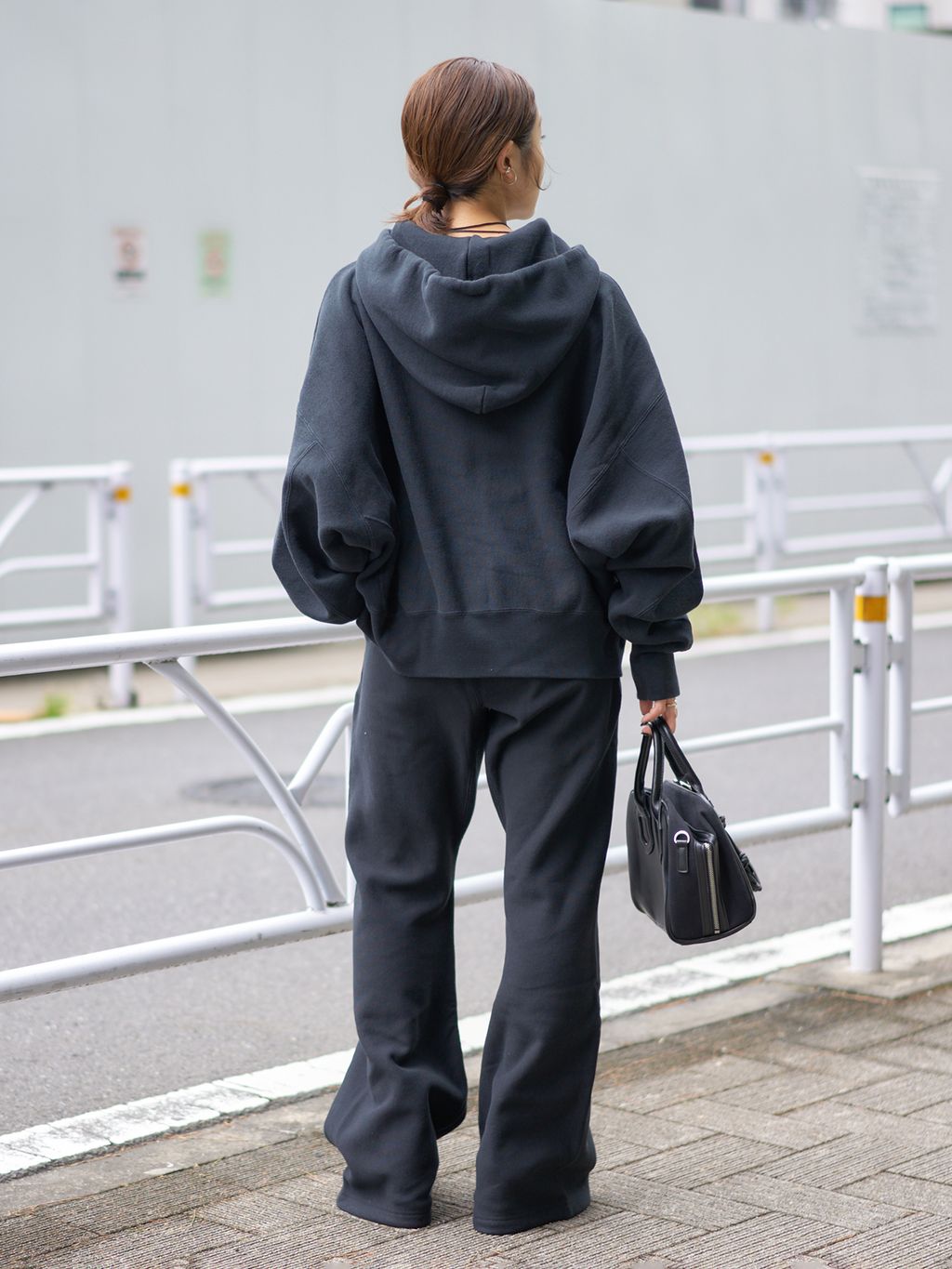 別注【CHAMPION*JOURNAL STANDARD by HOLIDAY】ZIP HOODIEの