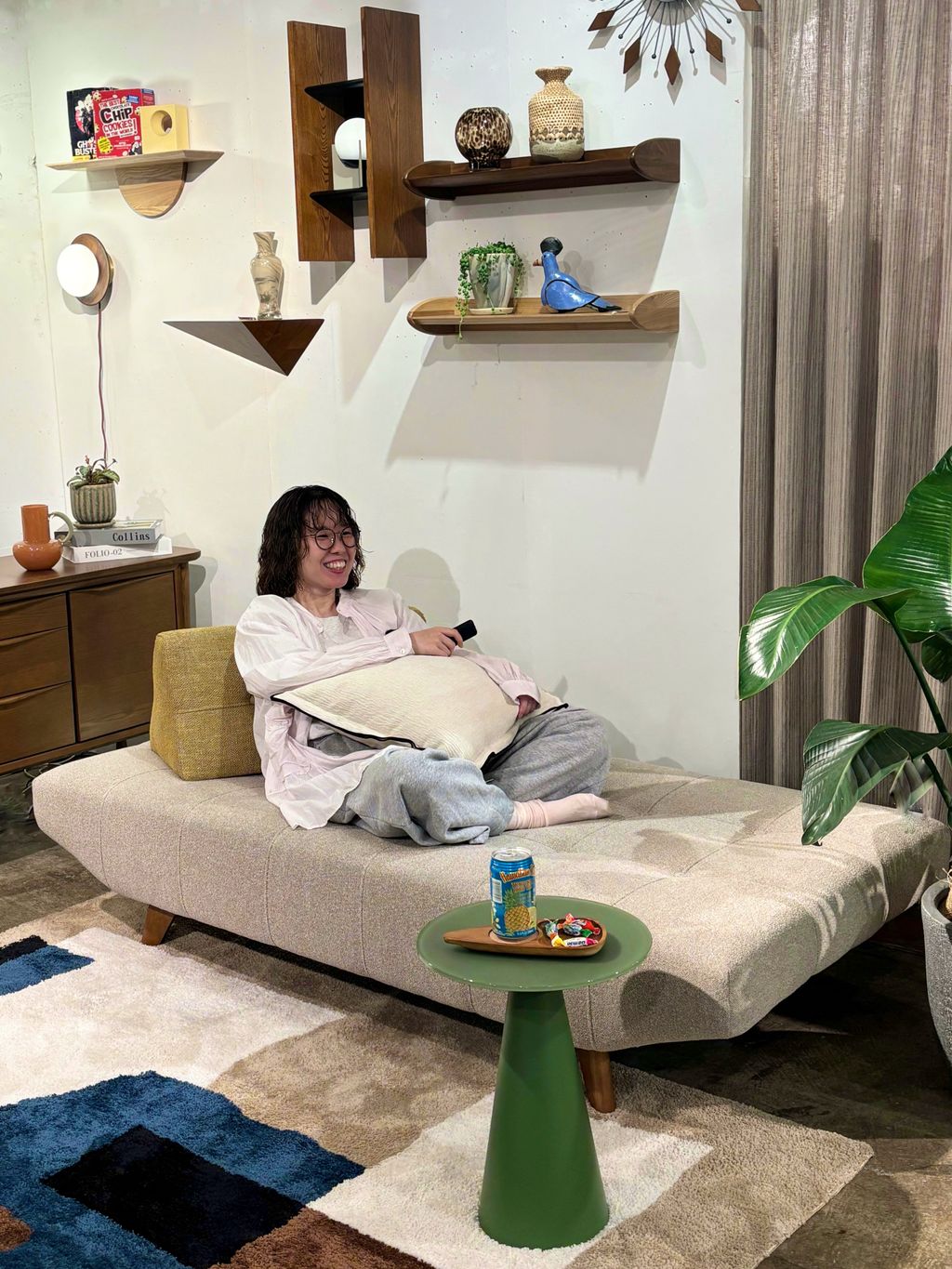 JOURNAL STANDARD FURNITURE