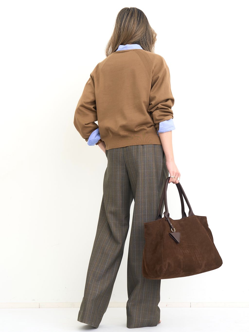 BASIC V-NECK CARDIGANのコーディネートスナップ（BUYER.N）｜L