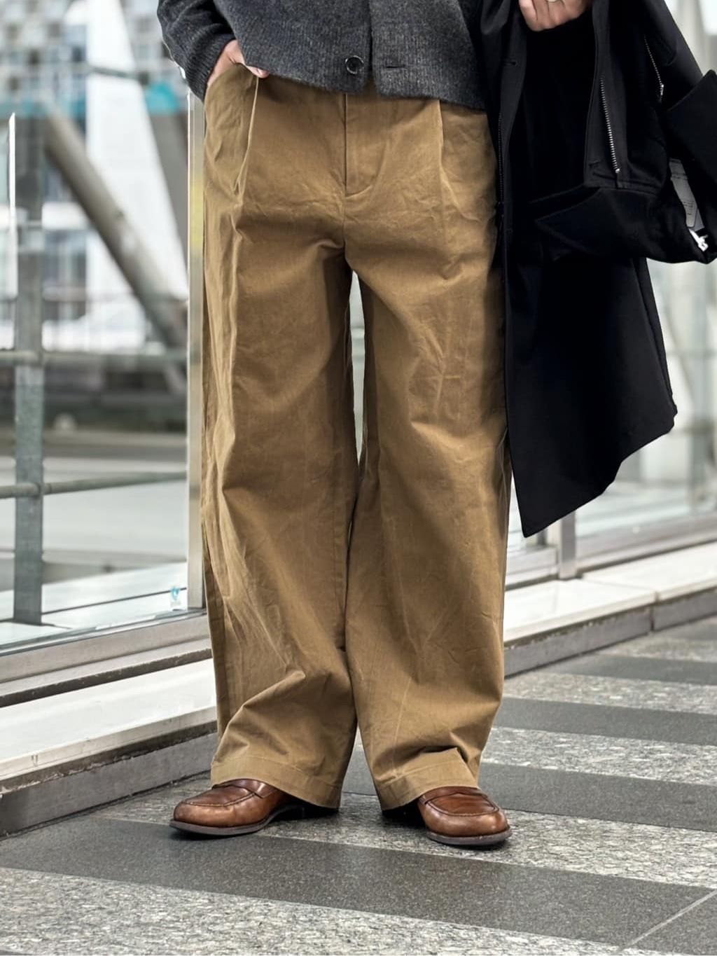 CONFFECT EDIFICE 2Layer Book Coatのコーディネートスナップ（MAEGAWA