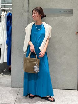 タックアメスリワンピースのコーディネートスナップ（Momoka）｜Spick