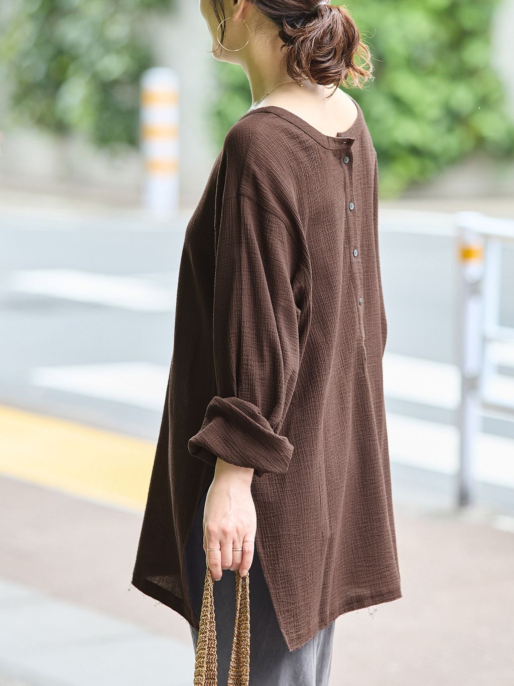 追加予約》ソフトガーゼ2WAYビッグプルオーバーのコーディネート