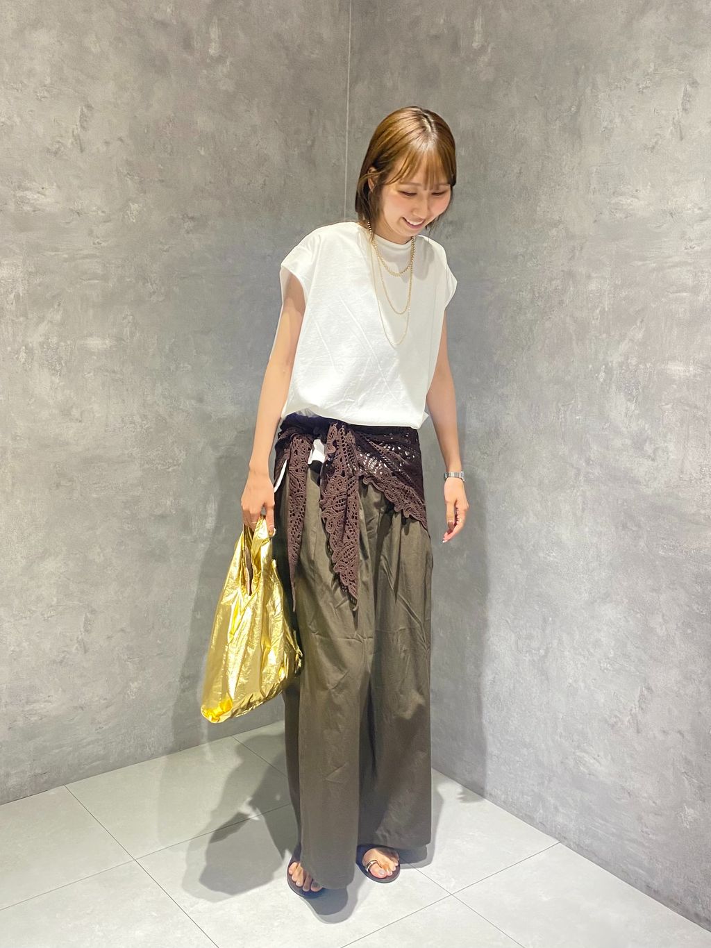 コットンリネンタックワイドパンツのコーディネートスナップ（chisato