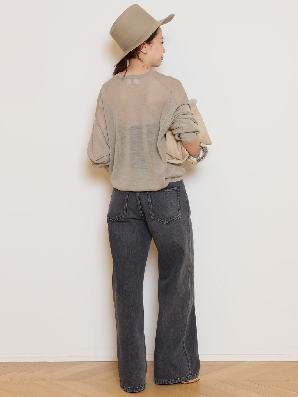 Deuxieme Classeにて購入！一回着用 美品HAT ジャネッサレオン JANESSA LEONE/ジャネッサ レオン】RILEY ハットのコーディネート