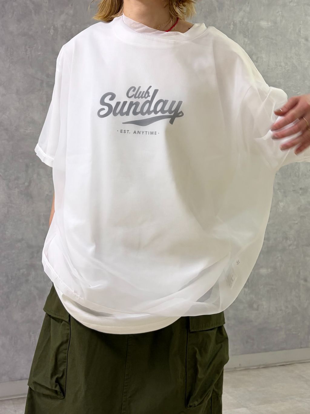 journal standard luxe SUNDAY Sheer Tシャツ 予約》SUNDAY Sheer Tシャツのコーディネートスナップ（A.O）｜journal