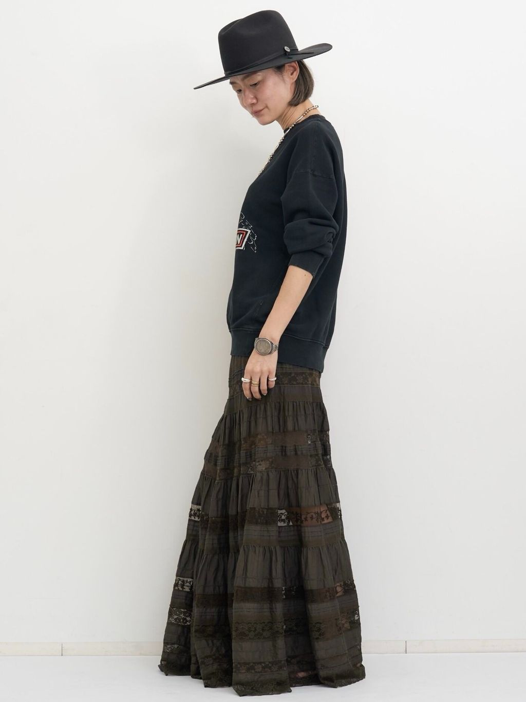 TIERED LACE SKIRTのコーディネートスナップ（STAFF.S）｜L L'Appartement☆TIERED LACE SKIRT新品カーキ