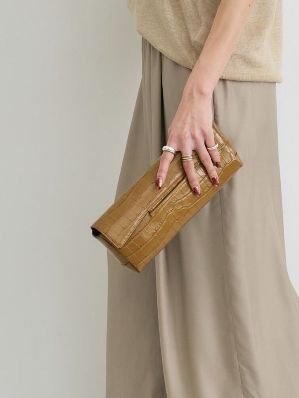 LINEN SHORT SLEEVE KNITのコーディネートスナップ（STAFF.S）｜L