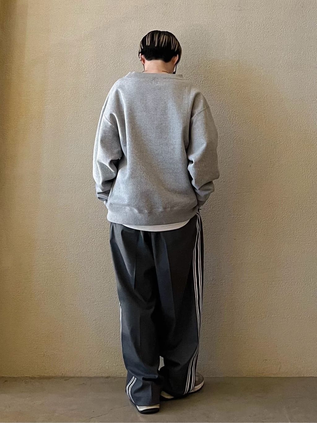 新品　jsluxe ☆ SUNDAY ラインパンツ SUNDAY ラインパンツのコーディネートスナップ（A.I）｜journal