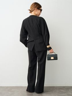 Deuxieme Classe CÉLERI スリーブレスジャケット ブラック 予約》CELERI ノーカラー ジャケットのコーディネートスナップ（HIRO