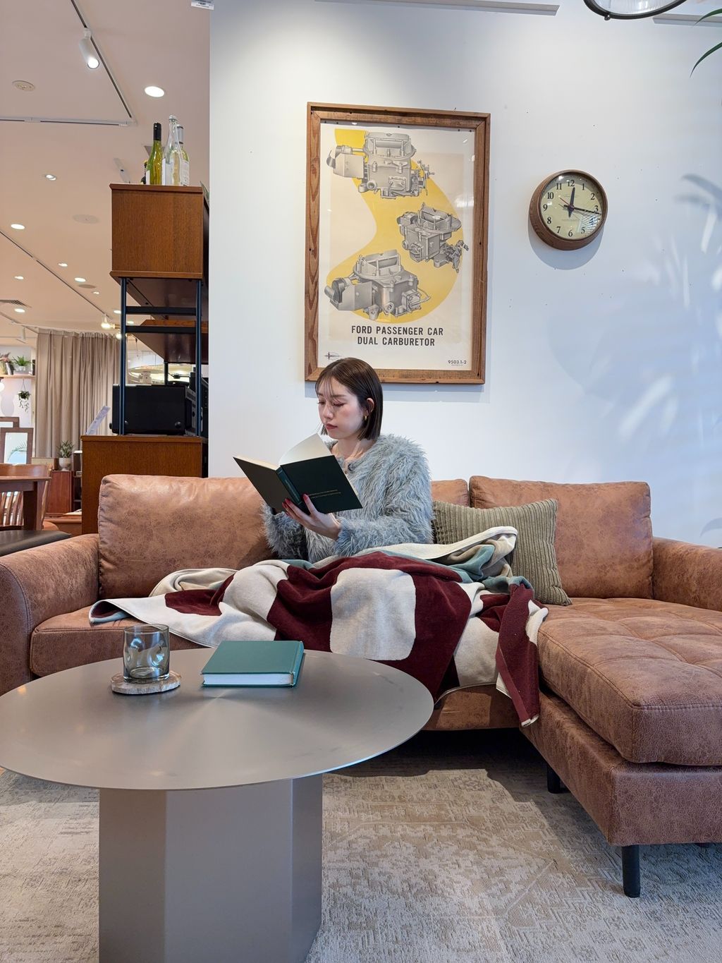 JOURNAL STANDARD FURNITURE