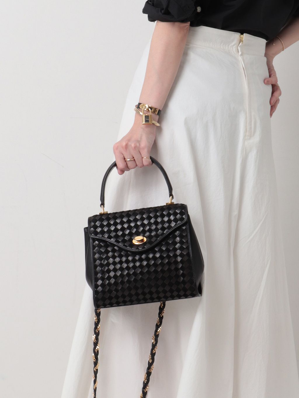 【良品】BALLY バリー/ヴィンテージ/ベルトデザイン/レザー/ハンドバッグ VINTAGE BALLY/バリー】ハンドバッグ 2way suedeのコーディネート