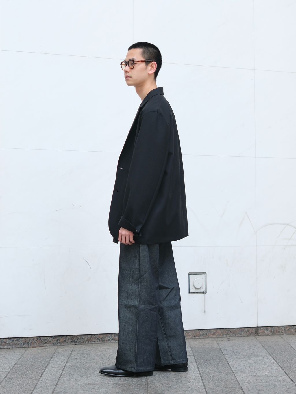 ATON（エイトン）WOOL TROPICAL TAILORED JACKETのコーディネート